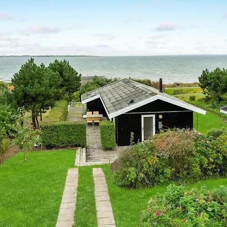 Beautiful In With Kitchen * פאבורג