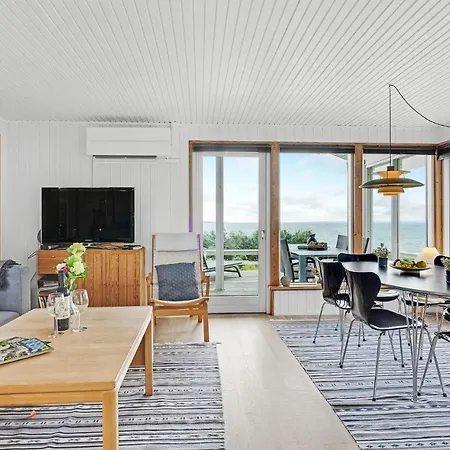 Beautiful In With Kitchen *