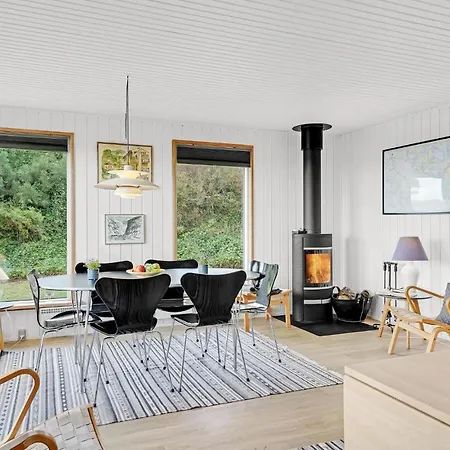 Beautiful In With Kitchen פאבורג